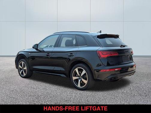 2023 Audi Q5 45 S line Prestige