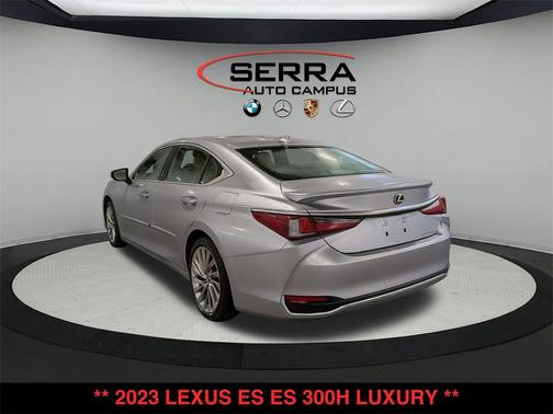 2023 Lexus ES 300h Luxury