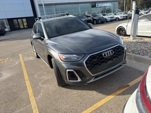 2023 Audi Q5 45 S line Premium Plus