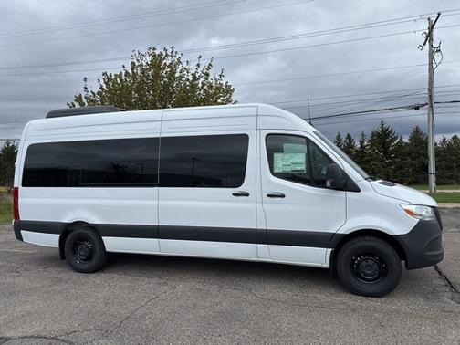 2025 Mercedes-Benz Sprinter 2500 High Roof