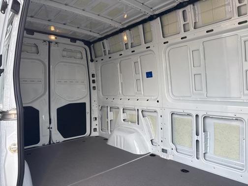 2025 Mercedes-Benz Sprinter 2500 Standard Roof