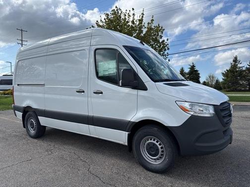 2025 Mercedes-Benz Sprinter 2500 Standard Roof