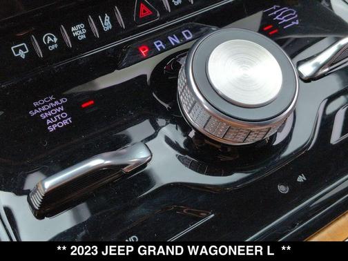 2023 Jeep Grand Wagoneer L Series II 4x4