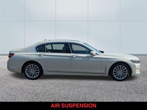 2022 BMW 740 i xDrive