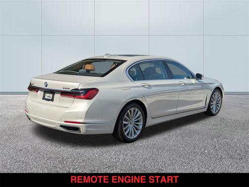 2022 BMW 740 i xDrive