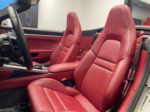 2023 Porsche 911 Carrera