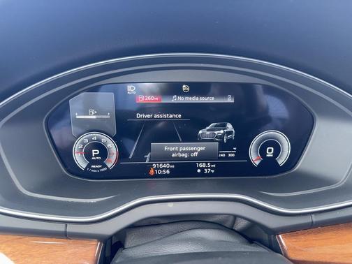 2022 Audi Q5 45 S line Premium Plus