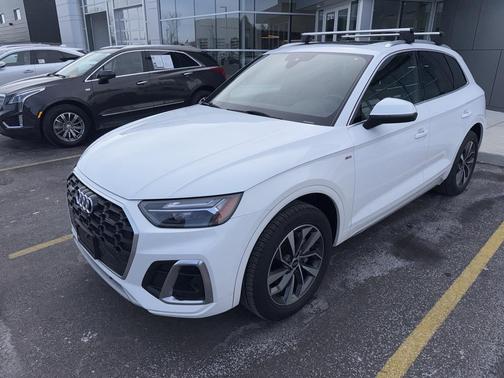 2022 Audi Q5 45 S line Premium Plus