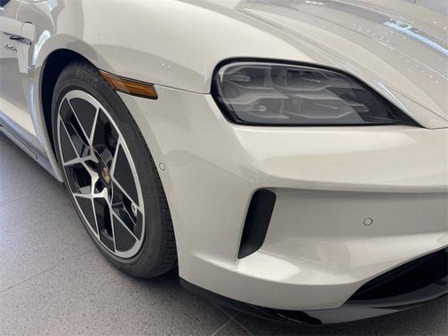2025 Porsche Taycan 4S