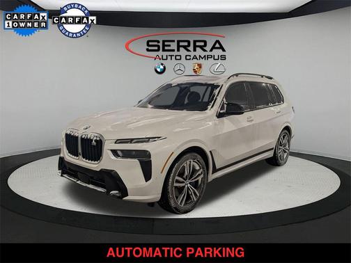 2023 BMW X7 M60i