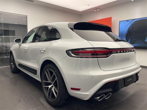 2026 Porsche Macan 