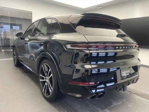 2024 Porsche Cayenne E-Hybrid S