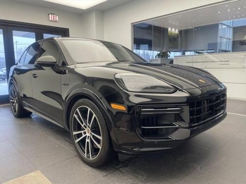 2024 Porsche Cayenne E-Hybrid S