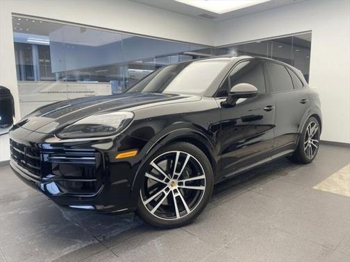 2024 Porsche Cayenne E-Hybrid S