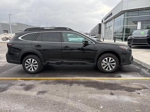 2023 Subaru Outback Premium