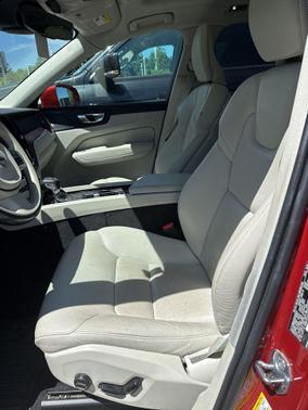 Fusion Red Metallic 2021 Volvo XC60 T5 Momentum