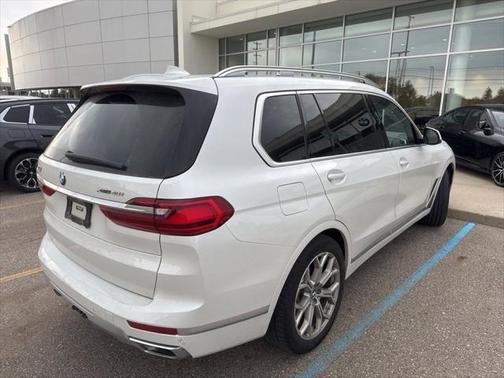2022 BMW X7 xDrive40i