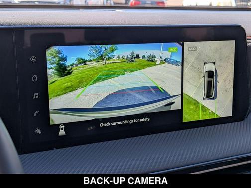 Canyon Bronze Metallic 2025 Nissan Kicks SR