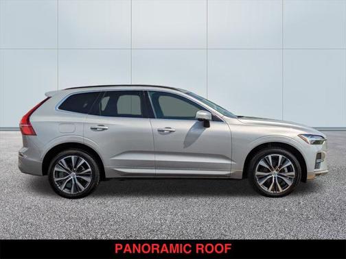 2022 Volvo XC60 B5 Momentum