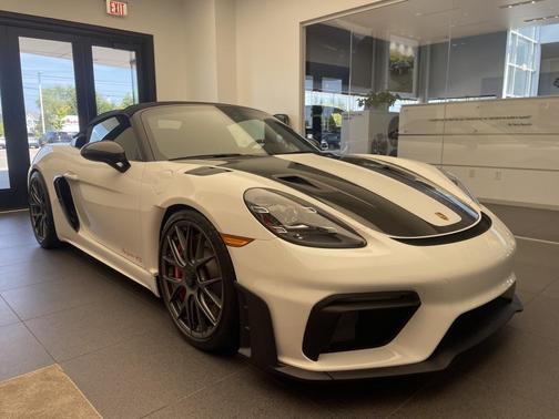 2025 Porsche 718 Spyder RS