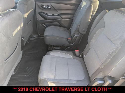 2018 Chevrolet Traverse LT Cloth