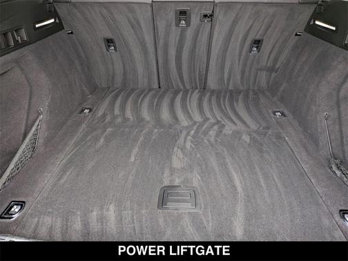 2022 Audi e-tron Premium Plus