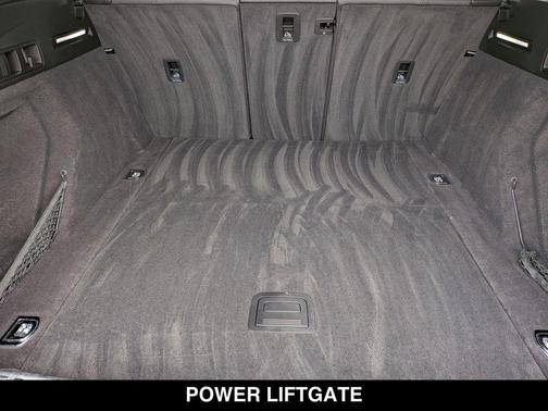 2022 Audi e-tron Premium Plus