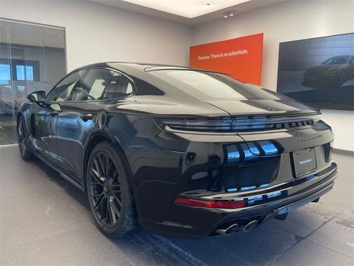 2026 Porsche Panamera GTS