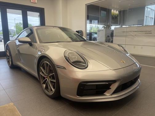 2020 Porsche 911 Carrera 4S