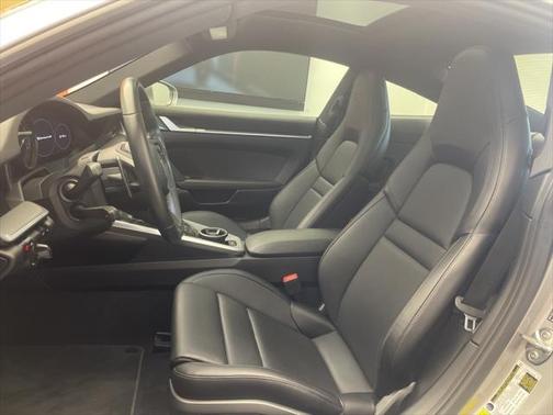 2020 Porsche 911 Carrera 4S