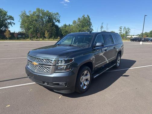 Shadow Gray Metallic 2019 Chevrolet Suburban LT