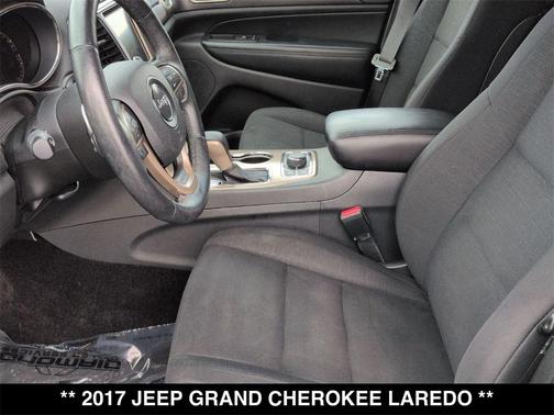 2017 Jeep Grand Cherokee Laredo