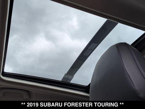 Crystal White Pearl 2019 Subaru Forester Touring