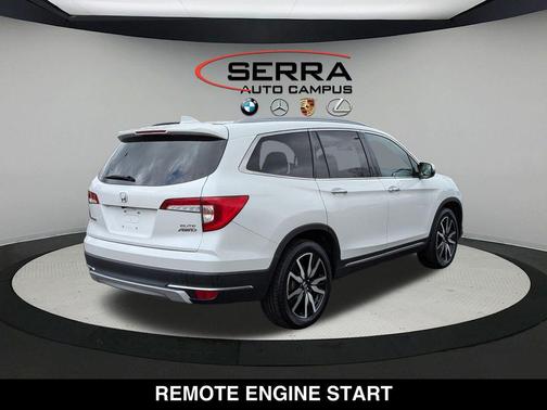 Platinum White Pearl 2021 Honda Pilot AWD Elite