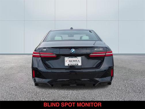2025 BMW i5 xDrive40