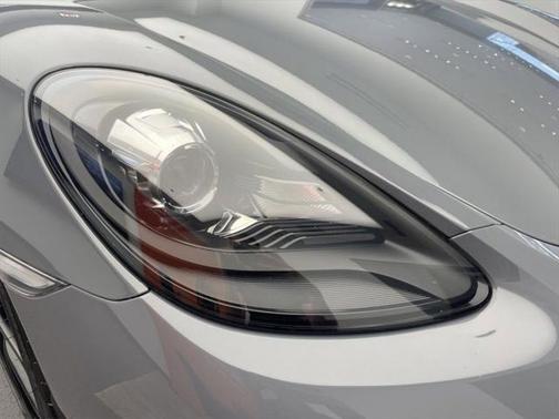 2023 Porsche 718 Cayman GT4