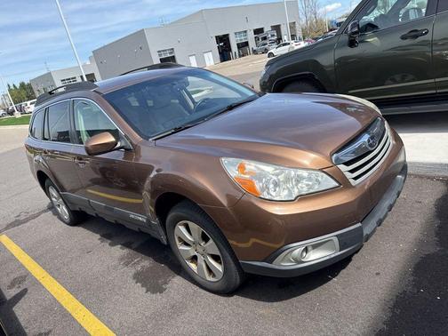 Caramel Bronze Pearl 2012 Subaru Outback 2.5i Premium
