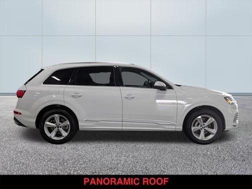 2024 Audi Q7 45 Premium Plus