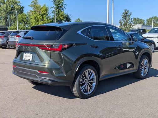 06x4 2025 Lexus NX 350h Premium