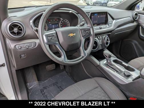 Summit White 2022 Chevrolet Blazer 2LT