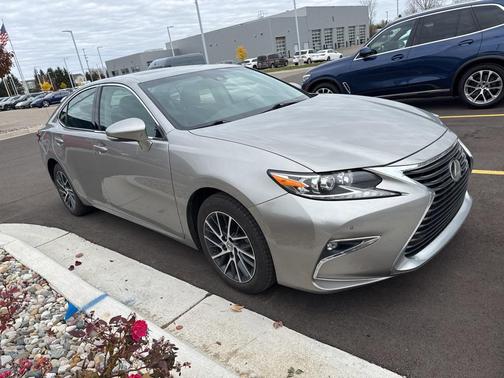 2017 Lexus ES 350 Base
