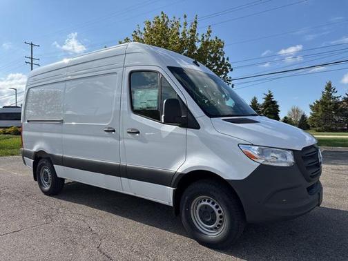 2025 Mercedes-Benz Sprinter 2500 Standard Roof