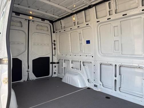 2025 Mercedes-Benz Sprinter 2500 Standard Roof
