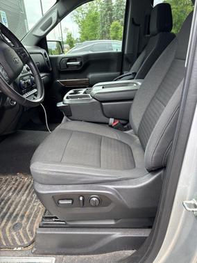 Silver Ice Metallic 2021 Chevrolet Silverado 1500 LT