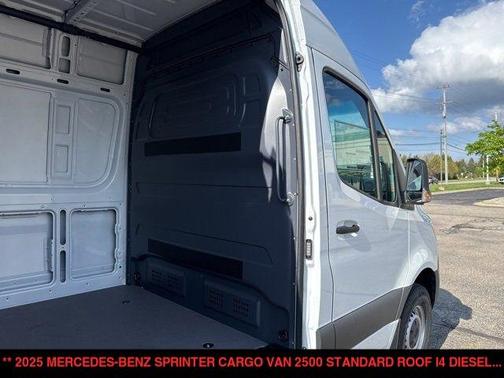 2025 Mercedes-Benz Sprinter 2500 Standard Roof