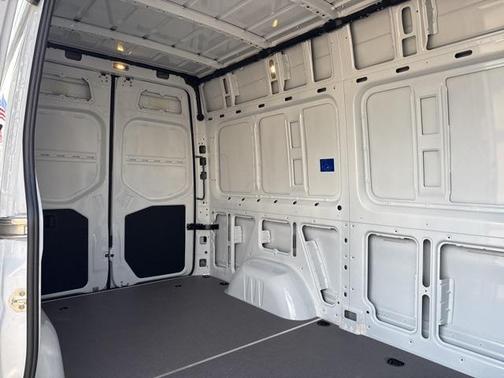 2025 Mercedes-Benz Sprinter 2500 Standard Roof