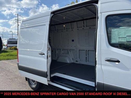 2025 Mercedes-Benz Sprinter 2500 Standard Roof