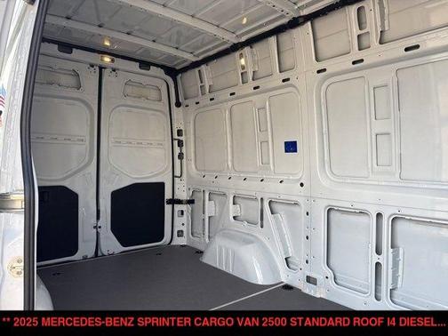 2025 Mercedes-Benz Sprinter 2500 Standard Roof