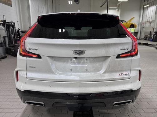 2025 Cadillac XT4 Sport