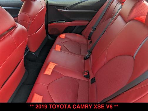 2019 Toyota Camry XSE
